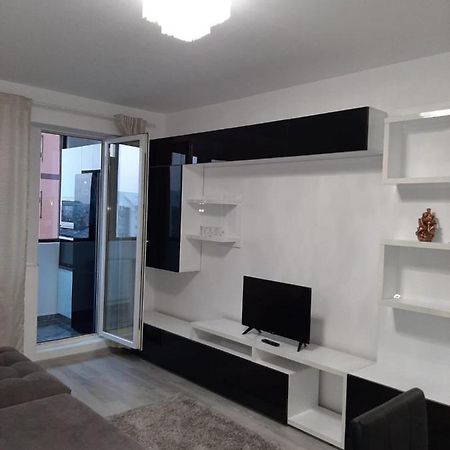 Luxury Daniel Apartament Residence Militari Rosu Exterior photo