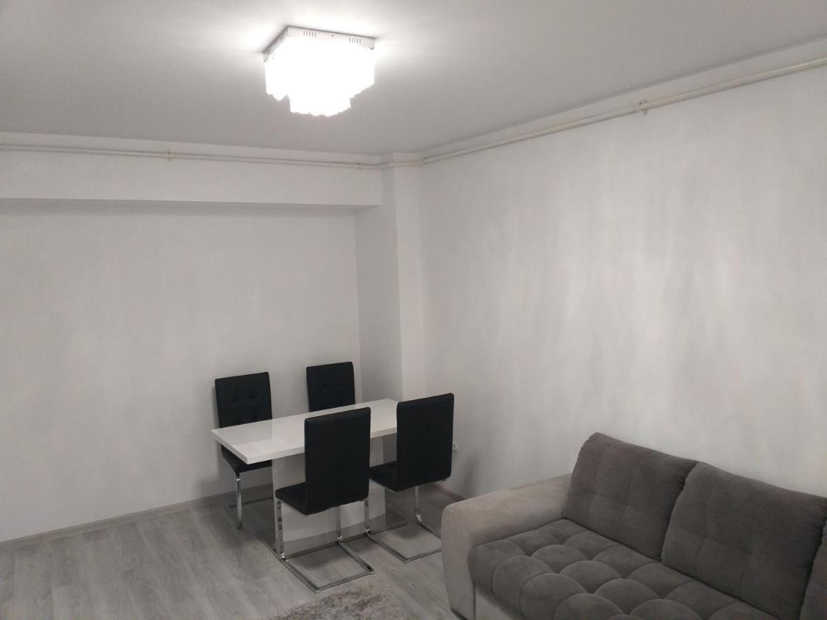 Luxury Daniel Apartament Residence Militari Rosu Exterior photo