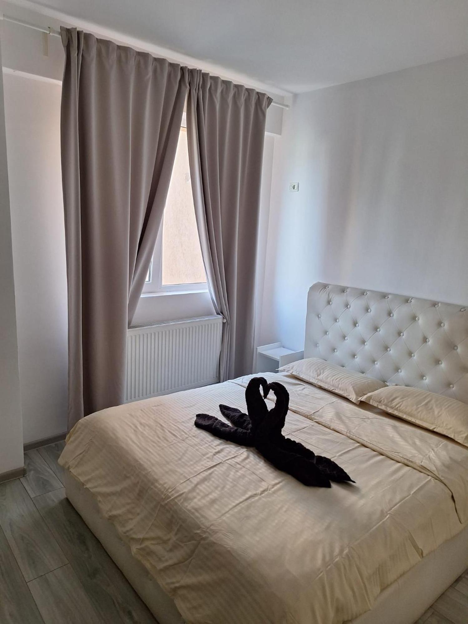 Luxury Daniel Apartament Residence Militari Rosu Exterior photo